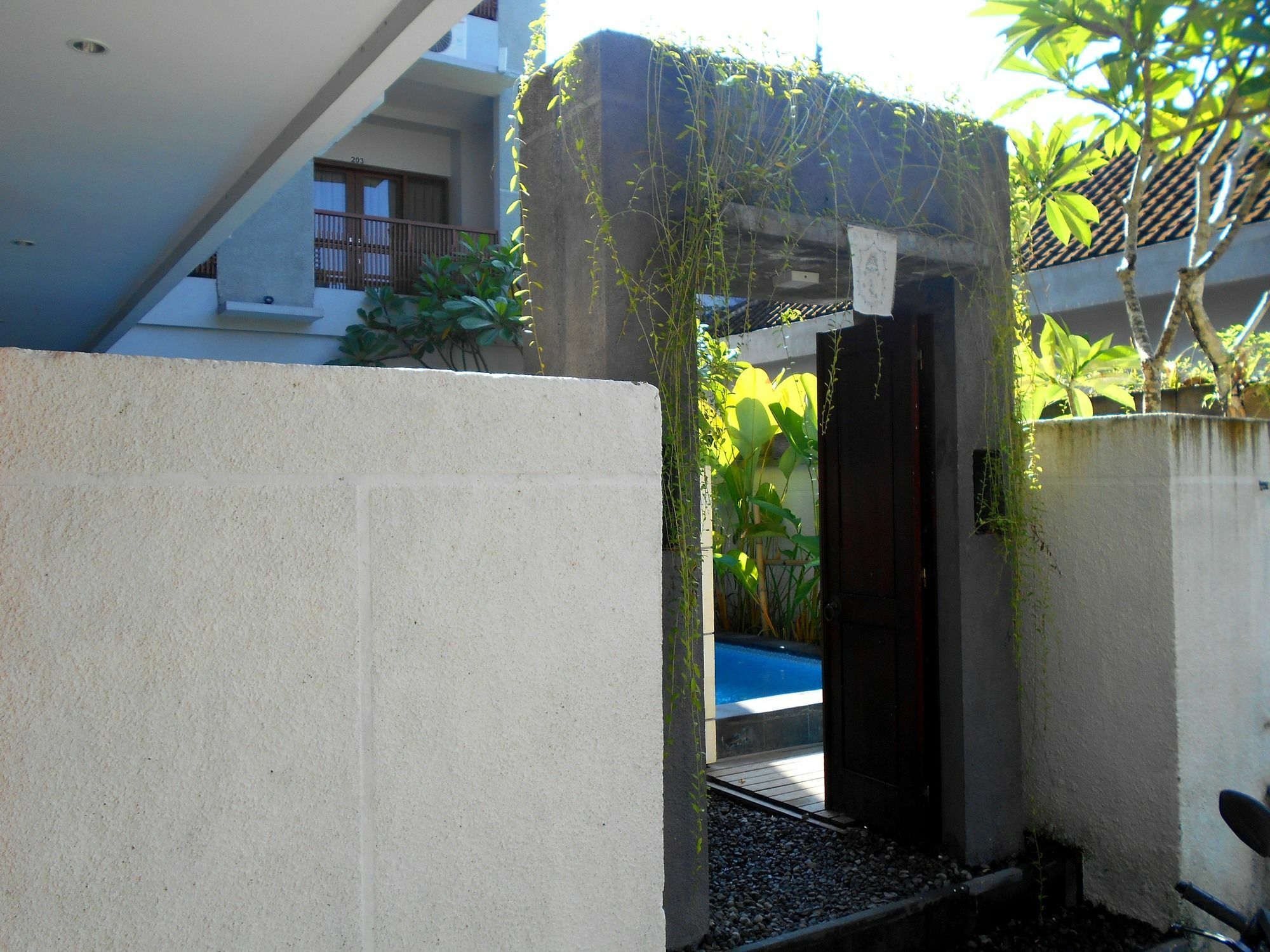 Reddoorz At Kerobokan Seminyak 2 外观 照片